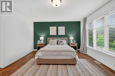 138 Eric Maloney Way Ottawa ON K1T 0R1