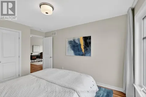 138 Eric Maloney Way Ottawa ON K1T 0R1