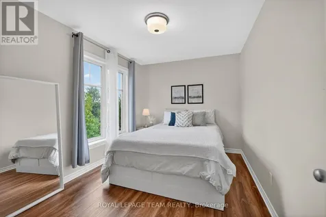 138 Eric Maloney Way Ottawa ON K1T 0R1
