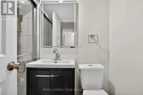138 Eric Maloney Way Ottawa ON K1T 0R1