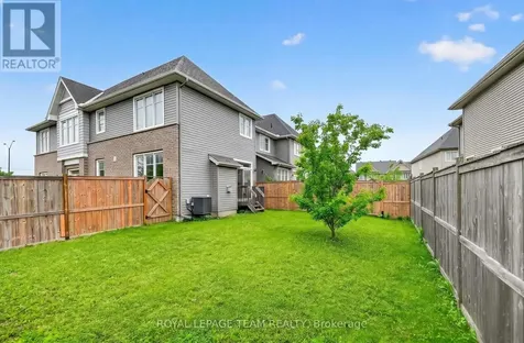 138 Eric Maloney Way Ottawa ON K1T 0R1