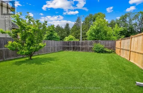 138 Eric Maloney Way Ottawa ON K1T 0R1