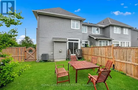138 Eric Maloney Way Ottawa ON K1T 0R1