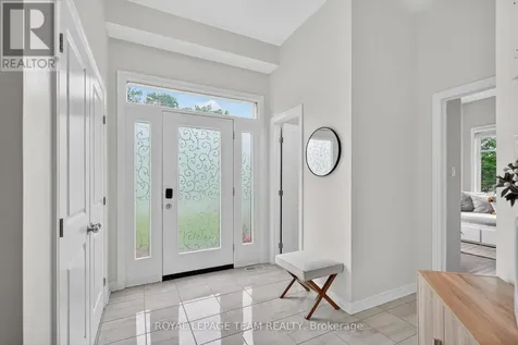 138 Eric Maloney Way Ottawa ON K1T 0R1