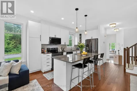 138 Eric Maloney Way Ottawa ON K1T 0R1