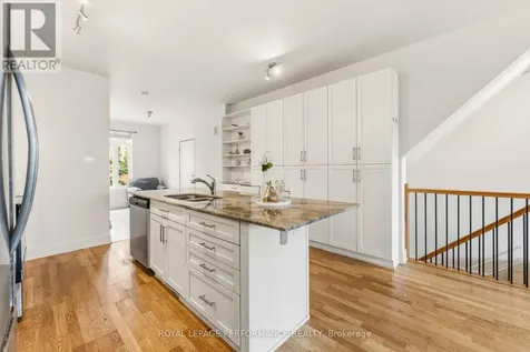 22 Bergeron Private Ottawa ON K1C 0C2
