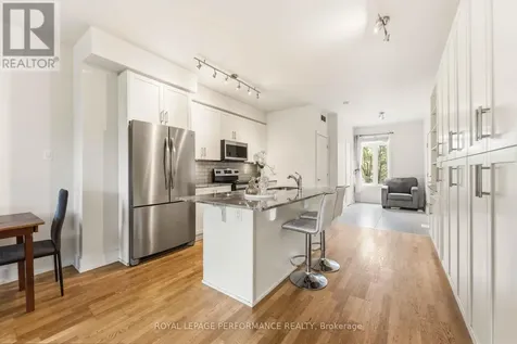 22 Bergeron Private Ottawa ON K1C 0C2