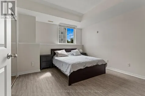 102 Artesa Private Ottawa ON K2S 0J8