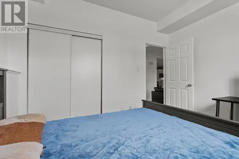 102 Artesa Private Ottawa ON K2S 0J8