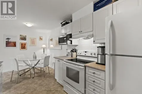 102 Artesa Private Ottawa ON K2S 0J8