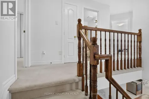 258 Deerfox Drive Ottawa ON K2J 4Z2