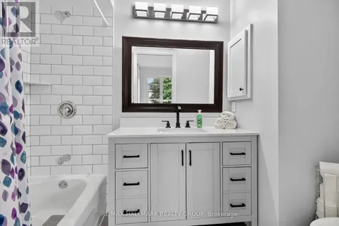 258 Deerfox Drive Ottawa ON K2J 4Z2