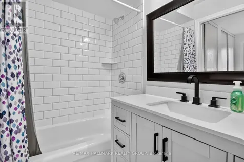 258 Deerfox Drive Ottawa ON K2J 4Z2