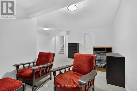258 Deerfox Drive Ottawa ON K2J 4Z2
