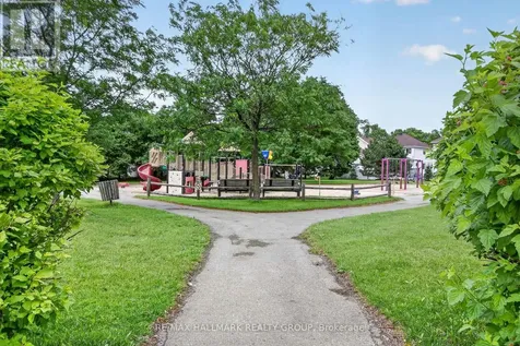 258 Deerfox Drive Ottawa ON K2J 4Z2