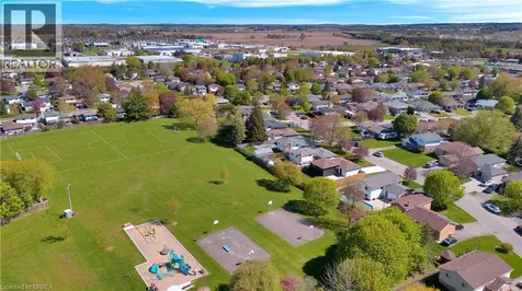 17 Northville Drive Paris ON N3L 3S2