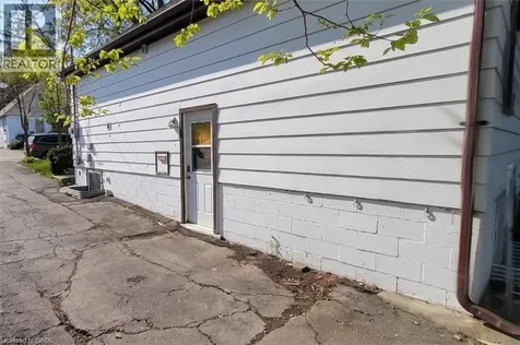 131 Leland Street Hamilton ON L8S 3A3