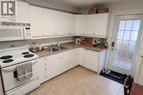 131 Leland Street Hamilton ON L8S 3A3