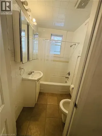 131 Leland Street Hamilton ON L8S 3A3