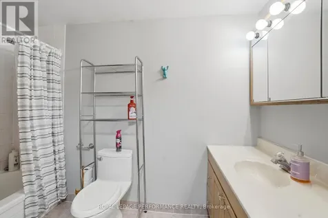249 Romulus Private Ottawa ON K1K 3Y2