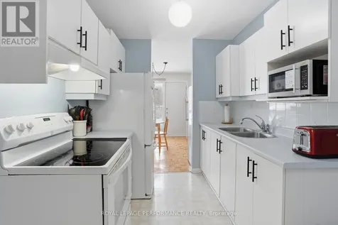 249 Romulus Private Ottawa ON K1K 3Y2
