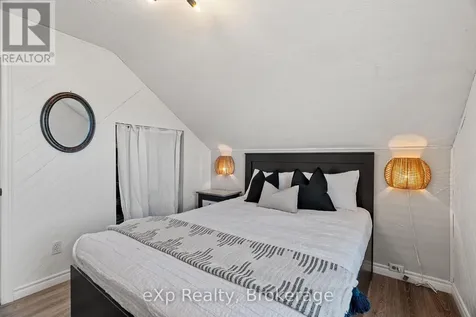 63 Guelph Street Stratford ON N5A 3W7