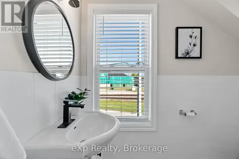 63 Guelph Street Stratford ON N5A 3W7