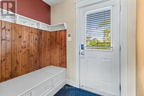 125 Fairway Court Blue Mountains ON L9Y 0P8