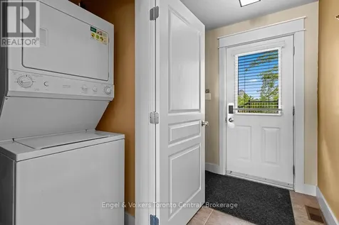125 Fairway Court Blue Mountains ON L9Y 0P8
