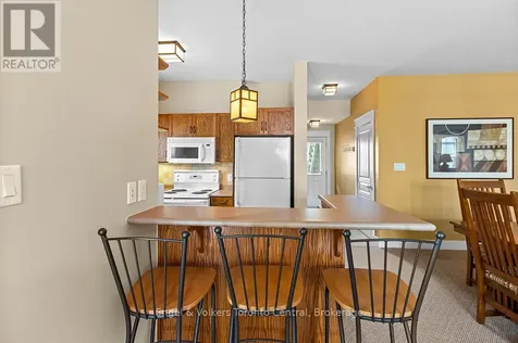 125 Fairway Court Blue Mountains ON L9Y 0P8