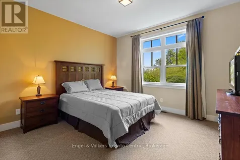 125 Fairway Court Blue Mountains ON L9Y 0P8