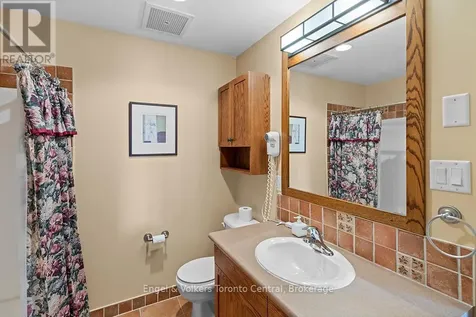 125 Fairway Court Blue Mountains ON L9Y 0P8