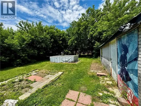 89 Lincoln Avenue St. Catharines ON L2P 2E1