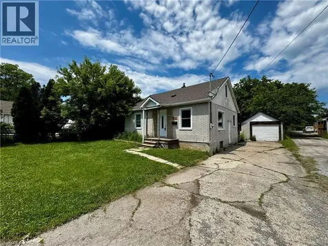 89 Lincoln Avenue St. Catharines ON L2P 2E1