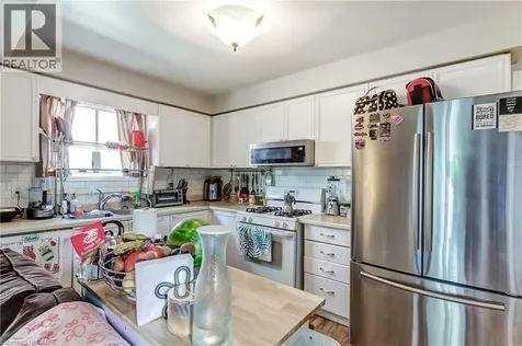 2461 Headon Forest Drive Burlington ON L7M 3L4
