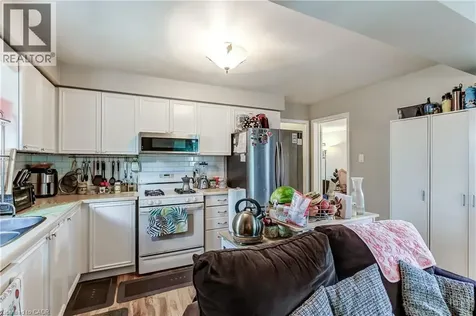 2461 Headon Forest Drive Burlington ON L7M 3L4