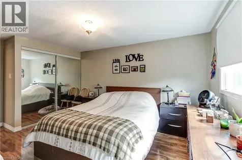 2461 Headon Forest Drive Burlington ON L7M 3L4