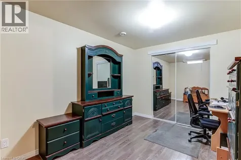 2461 Headon Forest Drive Burlington ON L7M 3L4