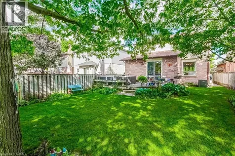 2461 Headon Forest Drive Burlington ON L7M 3L4