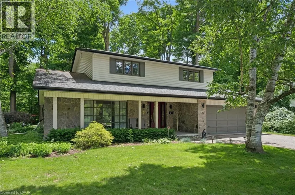 15 Wildwood Place Waterloo ON N2L 4B2