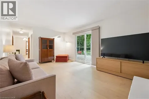 15 Wildwood Place Waterloo ON N2L 4B2