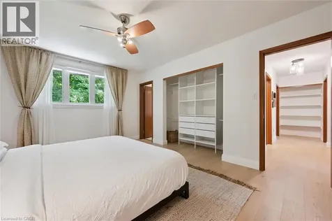15 Wildwood Place Waterloo ON N2L 4B2