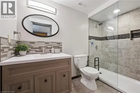15 Wildwood Place Waterloo ON N2L 4B2