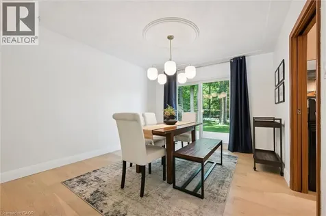 15 Wildwood Place Waterloo ON N2L 4B2