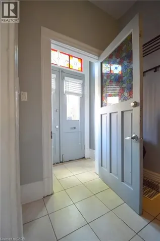 132 Grant Avenue Hamilton ON L8N 2X7