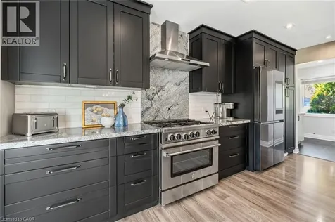 1648 Crediton Parkway Mississauga ON L5G 3X3