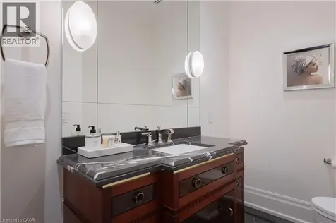 300 Randall Street Oakville ON L6J 0G2