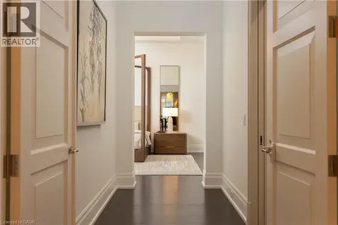 300 Randall Street Oakville ON L6J 0G2
