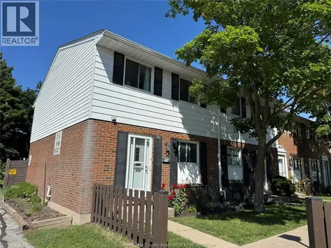 3093 Meadowbrook Lane Windsor ON N8T 3C5