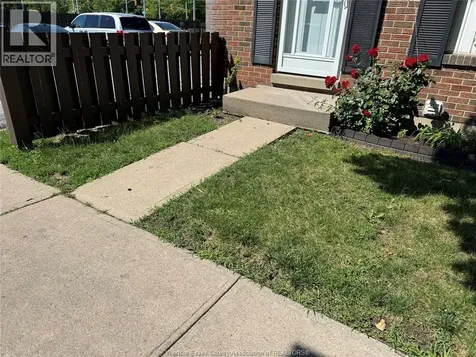 3093 Meadowbrook Lane Windsor ON N8T 3C5